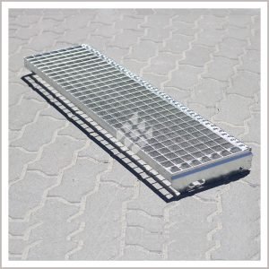Treaptă ULTRA 1200x305 mm 40x3